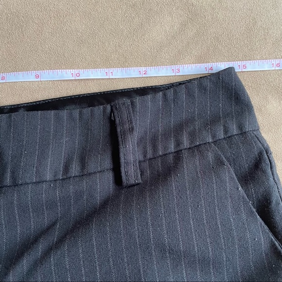 XX3 Pinestriped Bermuda Shorts - Size Small - Picture 4 of 7